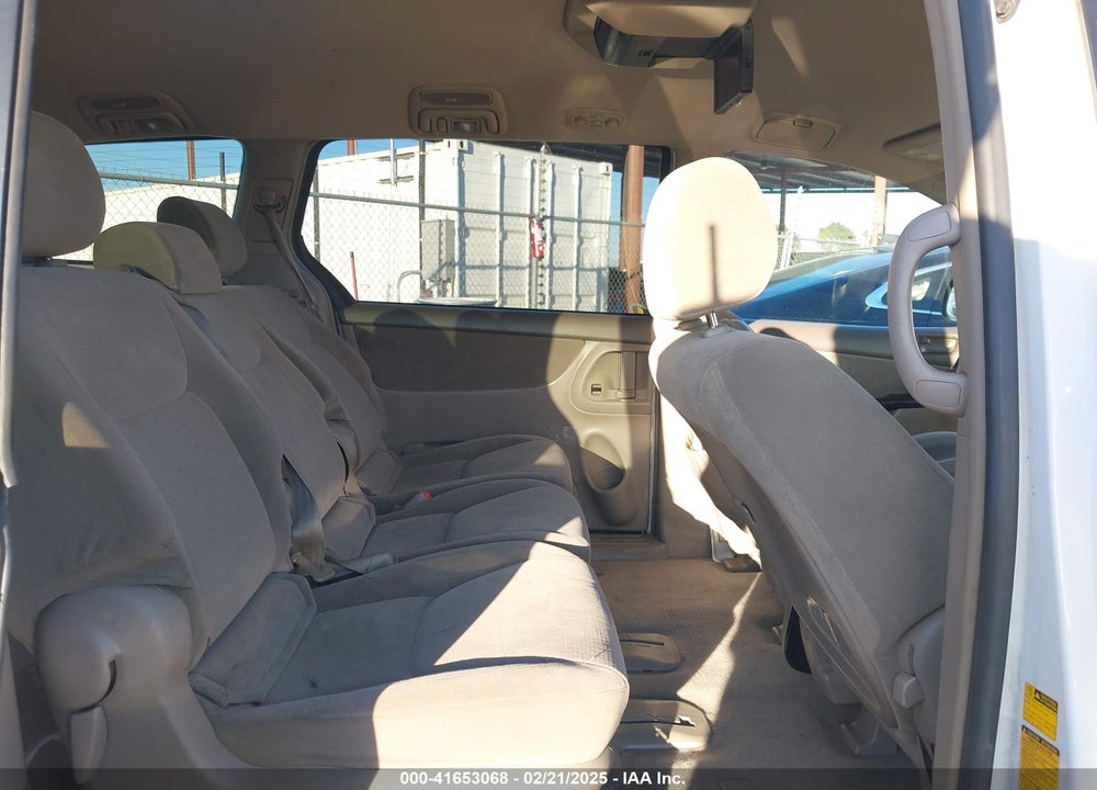2004 TOYOTA SIENNA LE VIN: 5TDZA23C94S092959