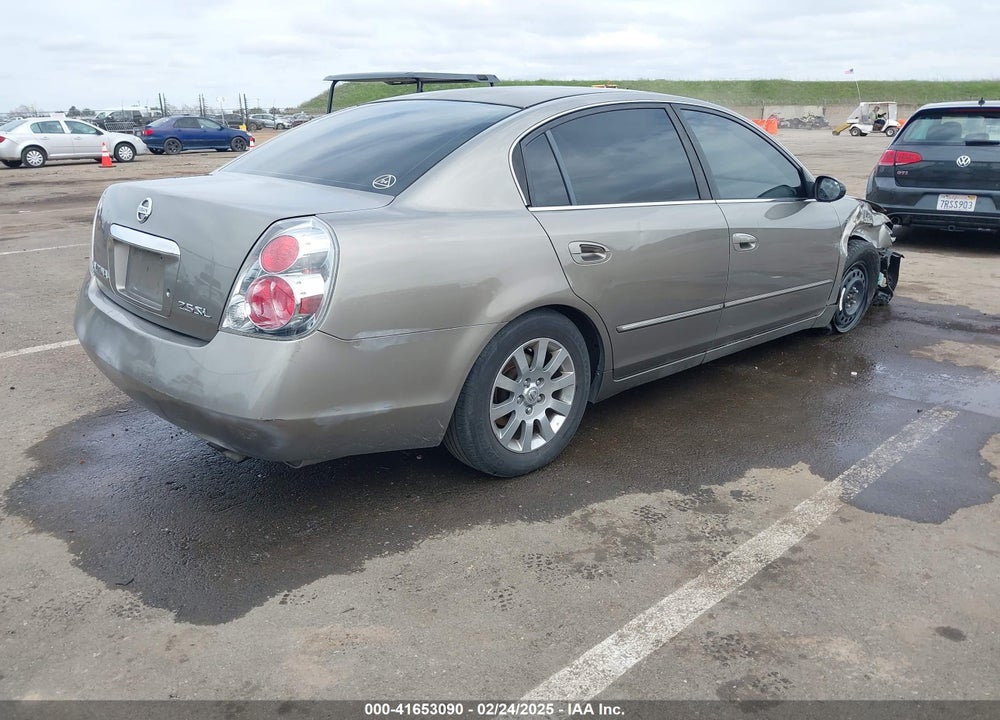 2005 NISSAN ALTIMA VIN: 1N4AL11E05N469200