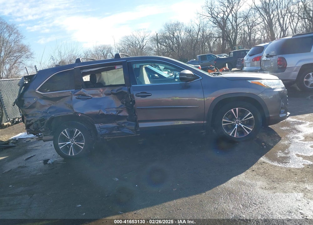 2019 TOYOTA HIGHLANDER VIN: 5TDBZRFH7KS978415