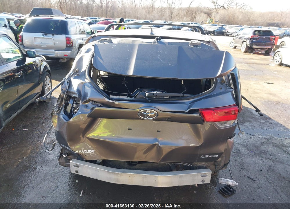 2019 TOYOTA HIGHLANDER VIN: 5TDBZRFH7KS978415