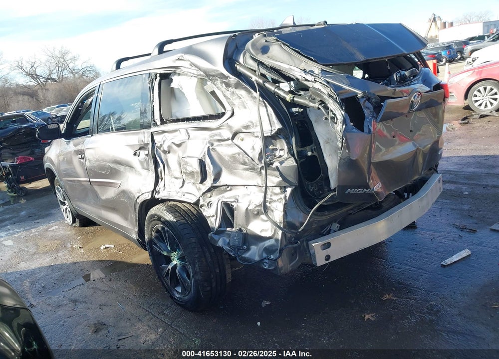 2019 TOYOTA HIGHLANDER VIN: 5TDBZRFH7KS978415