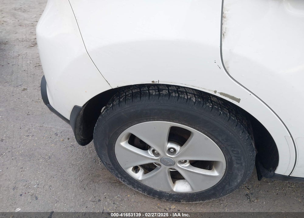 2016 KIA SOUL VIN: KNDJN2A20G7309177
