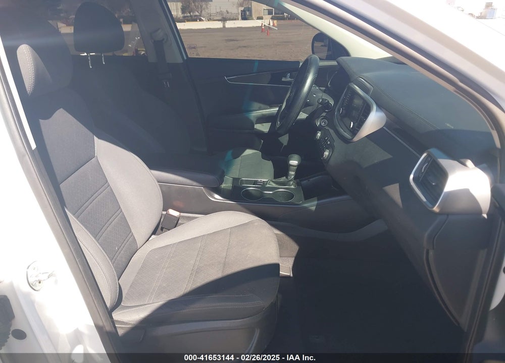 2020 KIA SORENTO VIN: 5XYPG4A30LG641268