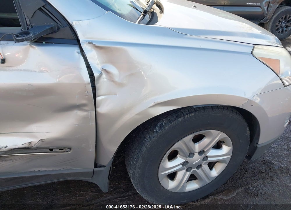 2011 CHEVROLET TRAVERSE VIN: 1GNKRFED9BJ206368