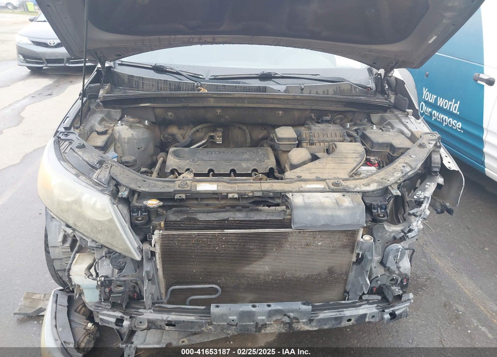 2011 KIA SORENTO VIN: 5XYKT3A10BG080826