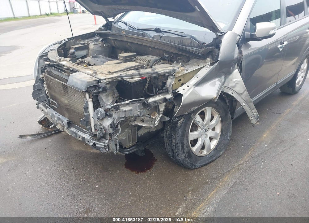 2011 KIA SORENTO VIN: 5XYKT3A10BG080826
