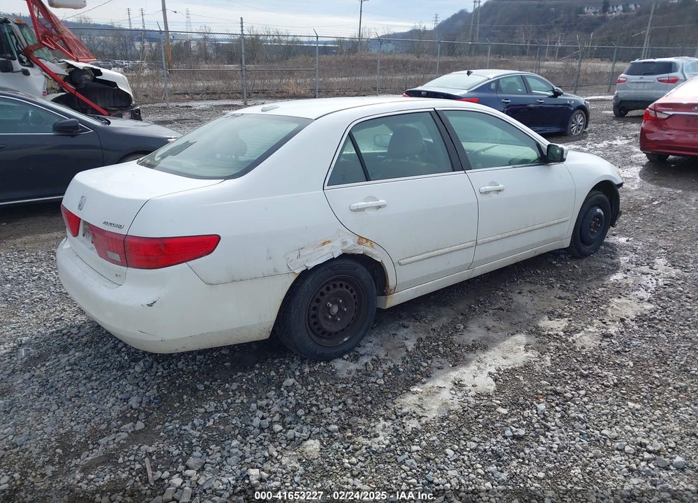 2005 HONDA ACCORD 2.4 EX VIN: 1HGCM56885A069307