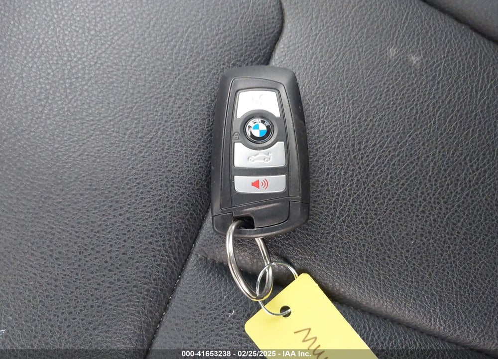 2017 BMW 320I XDRIVE VIN: WBA8E5G35HNU43192