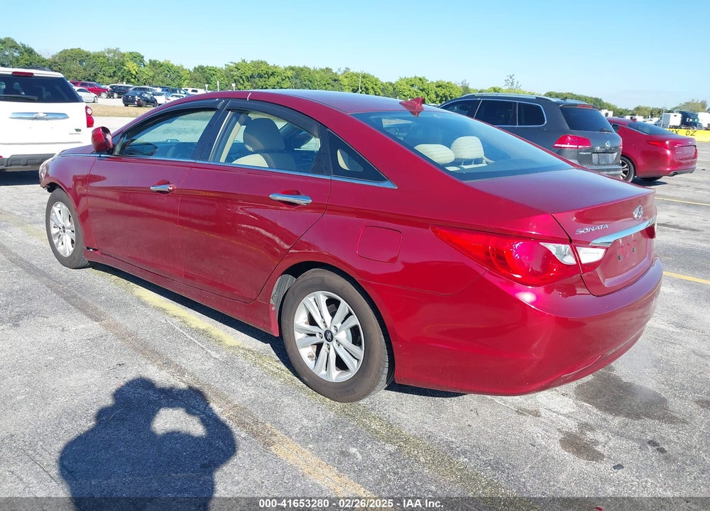 2013 HYUNDAI SONATA VIN: 5NPEB4AC5DH735825