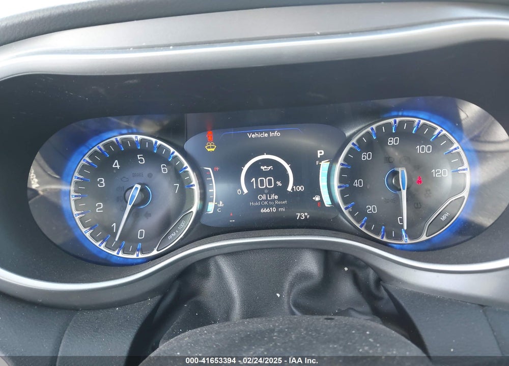 2022 CHRYSLER PACIFICA TOURING L VIN: 2C4RC1BG6NR182203