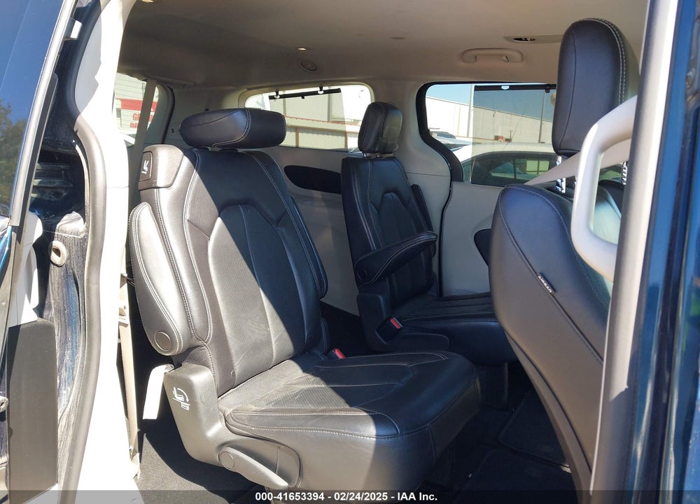 2022 CHRYSLER PACIFICA TOURING L VIN: 2C4RC1BG6NR182203