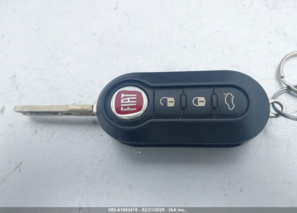 2015 FIAT 500L VIN: ZFBCFADH0FZ030995