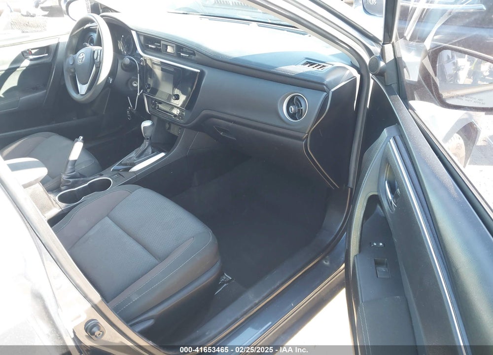 2018 TOYOTA COROLLA VIN: 5YFBURHE8JP791127
