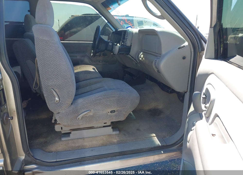 1998 GMC SIERRA 1500 VIN: 2GTEC19M1W1543038