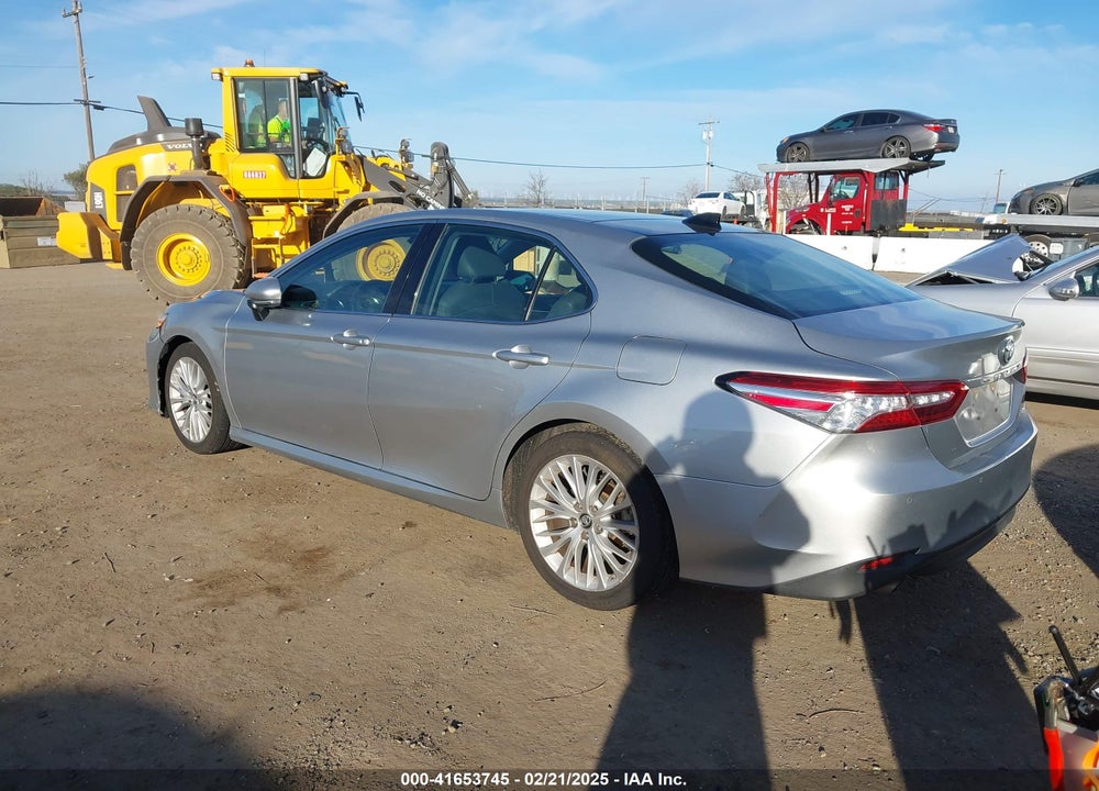 2018 TOYOTA CAMRY VIN: 4T1BZ1HK0JU009197