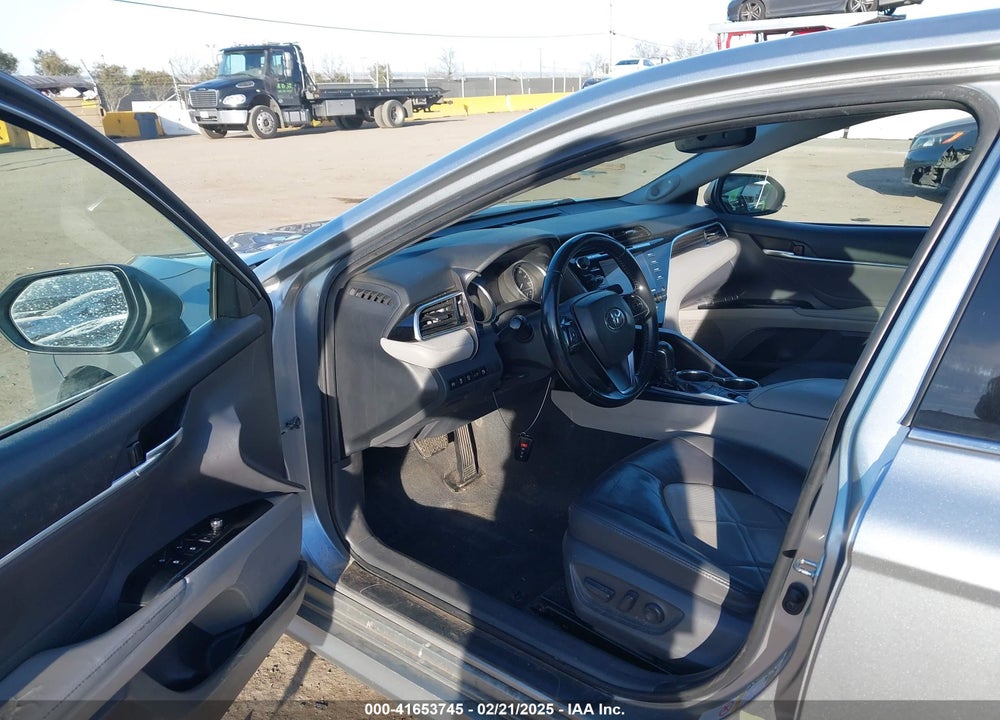 2018 TOYOTA CAMRY VIN: 4T1BZ1HK0JU009197
