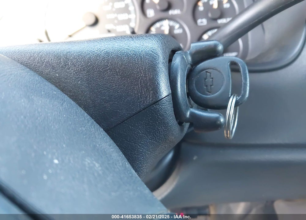 2000 CHEVROLET SILVERADO 1500 LT VIN: 1GCEK19T5YE311425