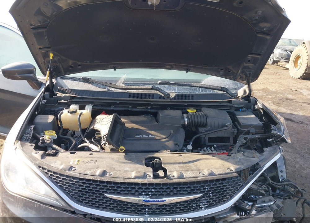 2019 CHRYSLER PACIFICA VIN: 2C4RC1BG2KR526461