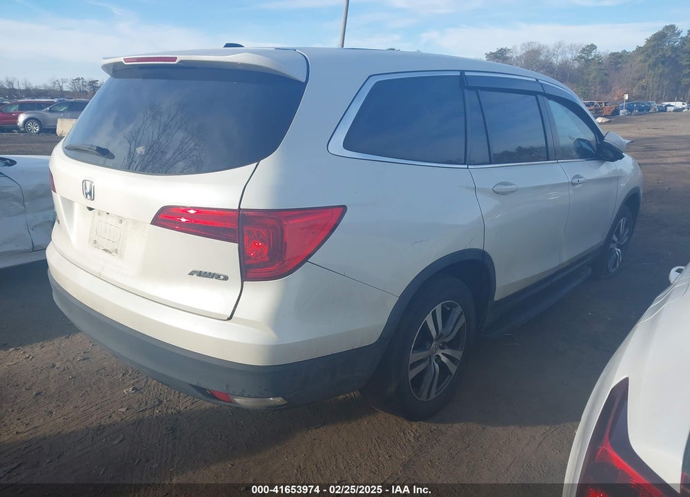 2018 HONDA PILOT VIN: 5FNYF6H34JB046064