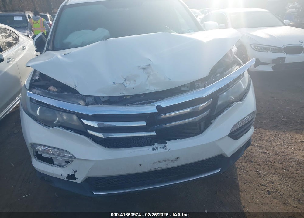 2018 HONDA PILOT VIN: 5FNYF6H34JB046064