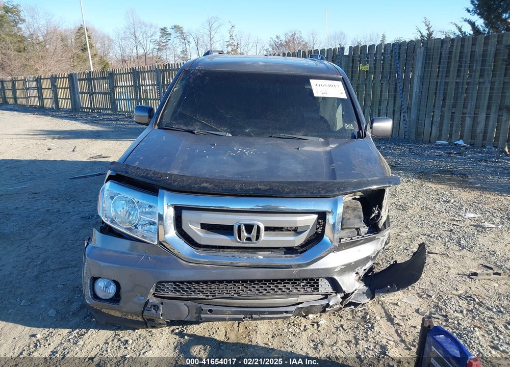 2011 HONDA PILOT EX-L VIN: 5FNYF4H59BB040610