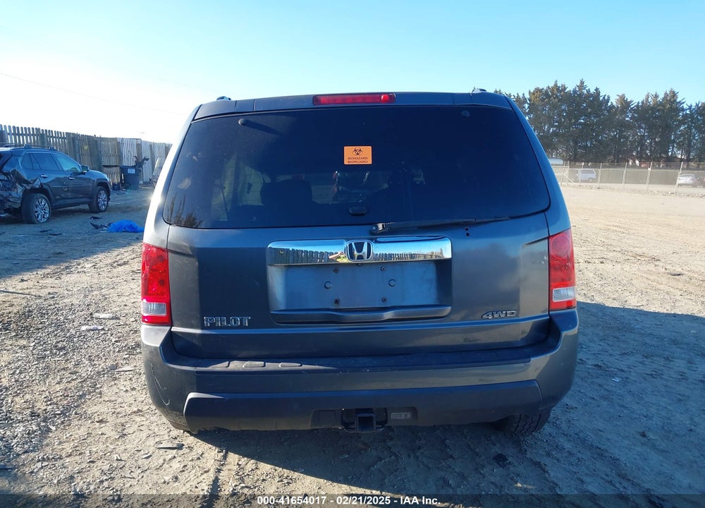 2011 HONDA PILOT EX-L VIN: 5FNYF4H59BB040610