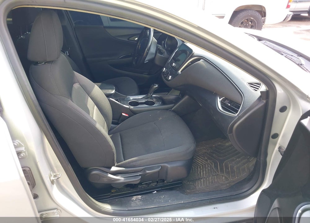 2016 CHEVROLET MALIBU VIN: 1G1ZE5ST8GF321443