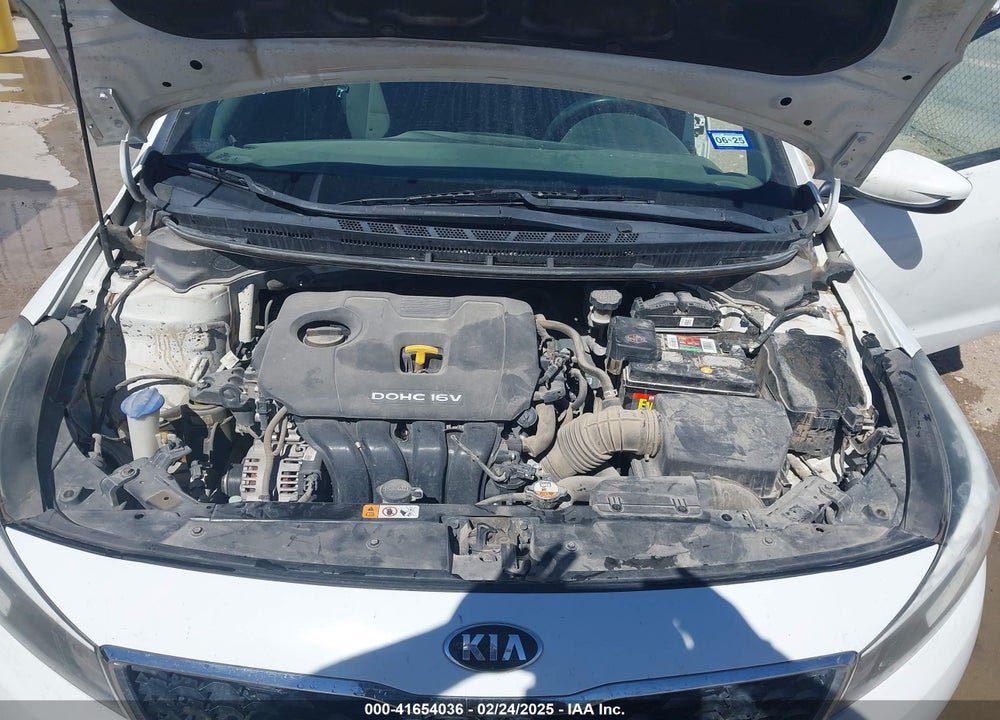2017 KIA FORTE VIN: 3KPFK4A71HE103812