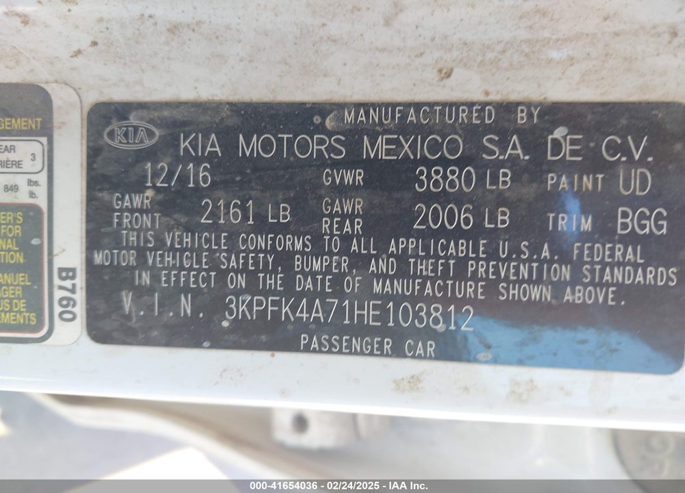 2017 KIA FORTE VIN: 3KPFK4A71HE103812