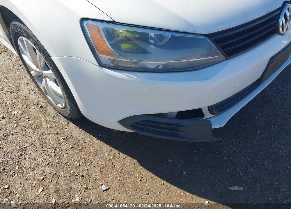 2011 VOLKSWAGEN JETTA 2.5L SE VIN: 3VWDX7AJ9BM321156