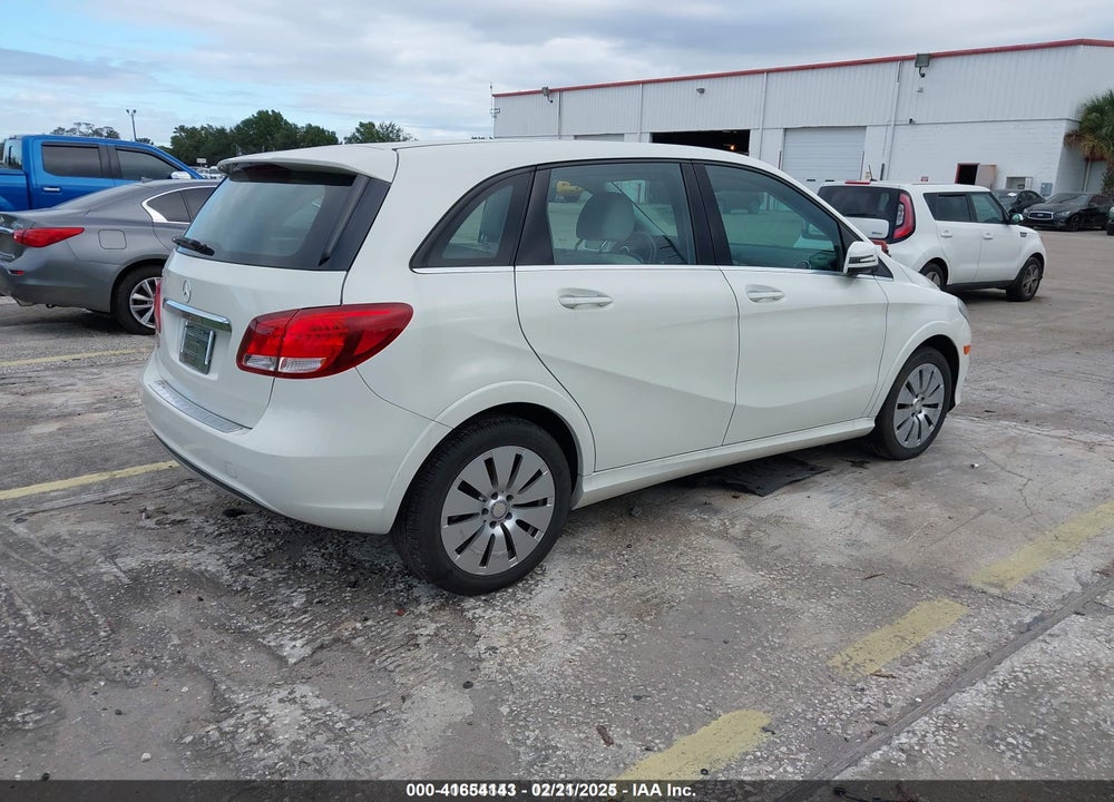2016 MERCEDES-BENZ B VIN: WDDVP9AB7GJ009388
