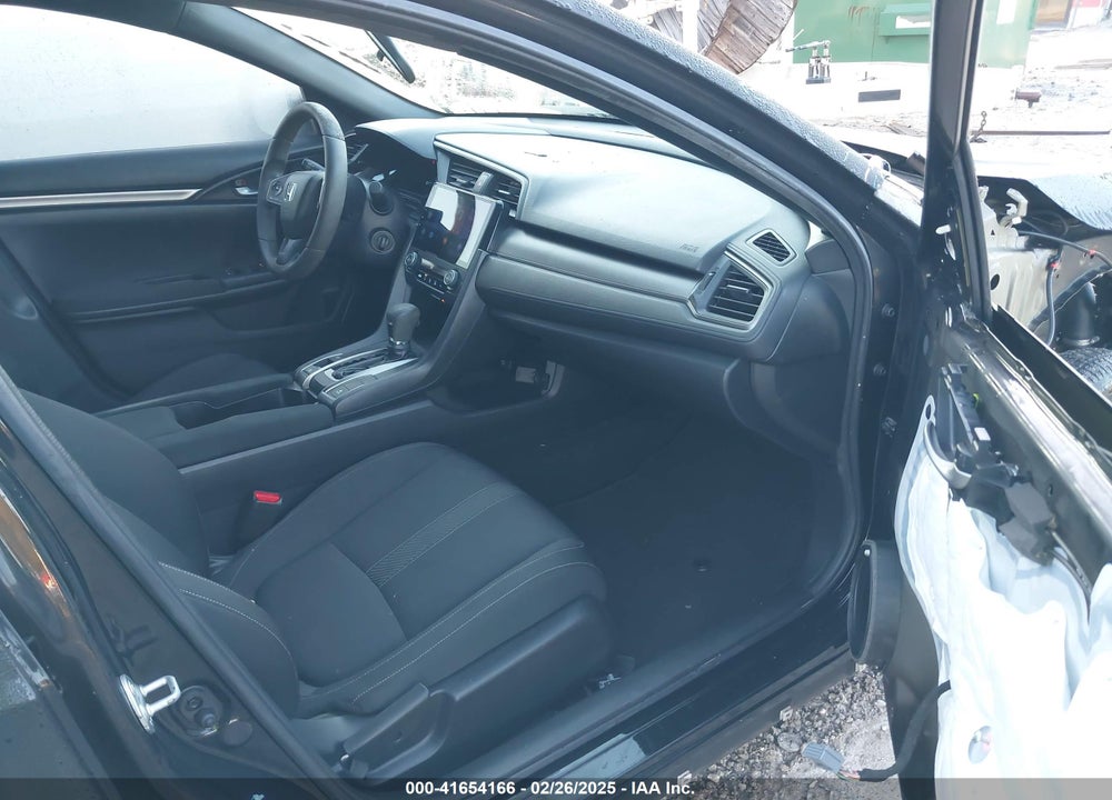 2018 HONDA CIVIC VIN: SHHFK7H29JU216613