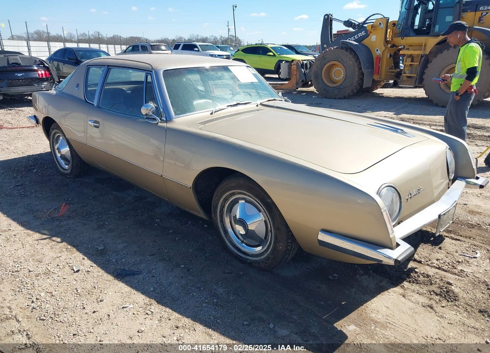 1963 STUDEBAKER AVANTE VIN: 163R4657