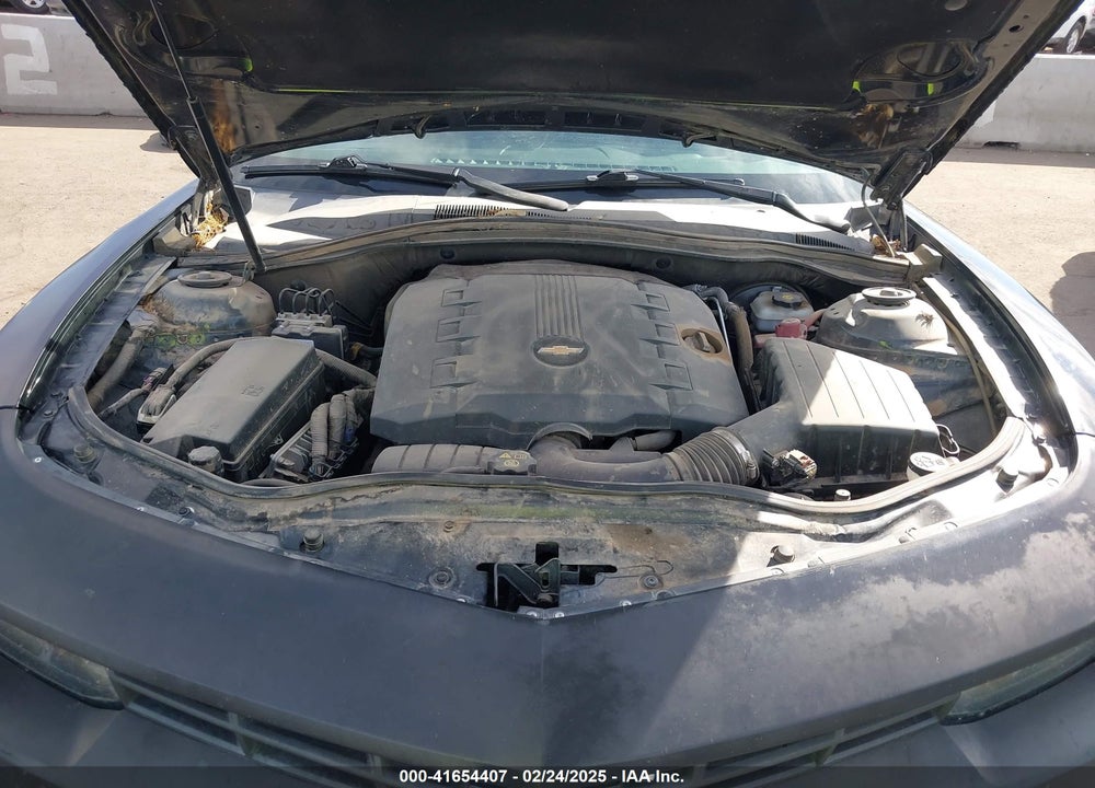 2015 CHEVROLET CAMARO VIN: 2G1FB1E38F9306352