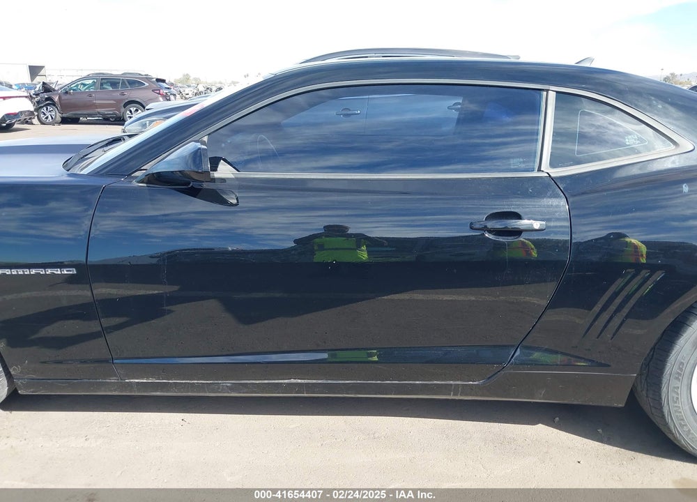 2015 CHEVROLET CAMARO VIN: 2G1FB1E38F9306352