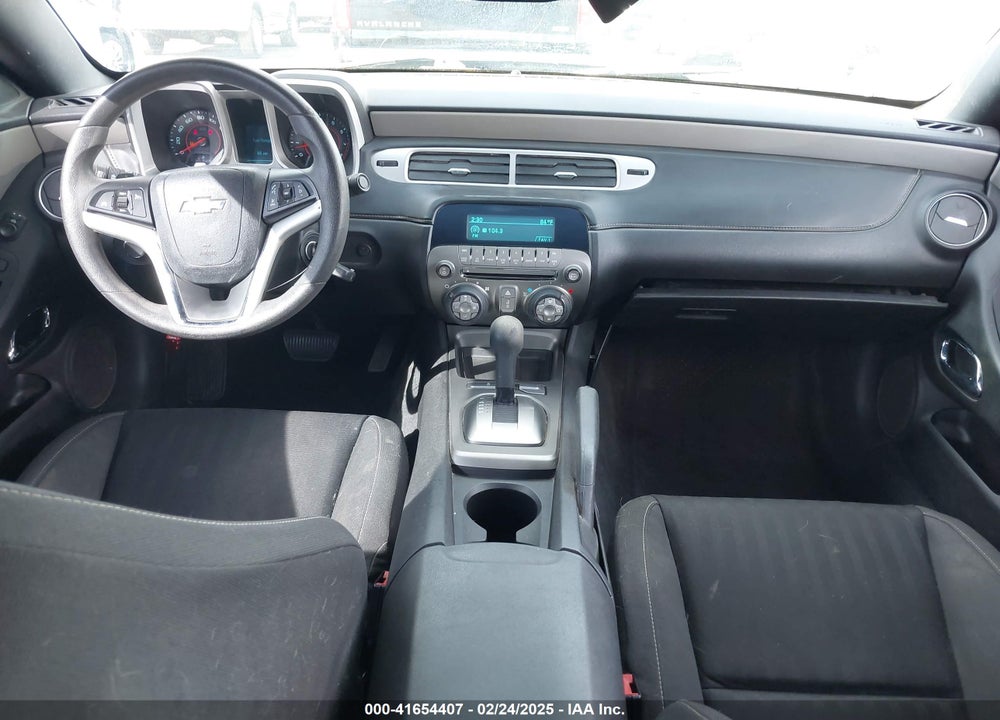 2015 CHEVROLET CAMARO VIN: 2G1FB1E38F9306352