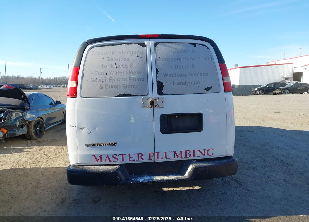 2010 CHEVROLET EXPRESS 1500 WORK VAN VIN: 1GCUGADX0A1150597