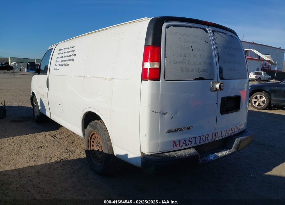 2010 CHEVROLET EXPRESS 1500 WORK VAN VIN: 1GCUGADX0A1150597