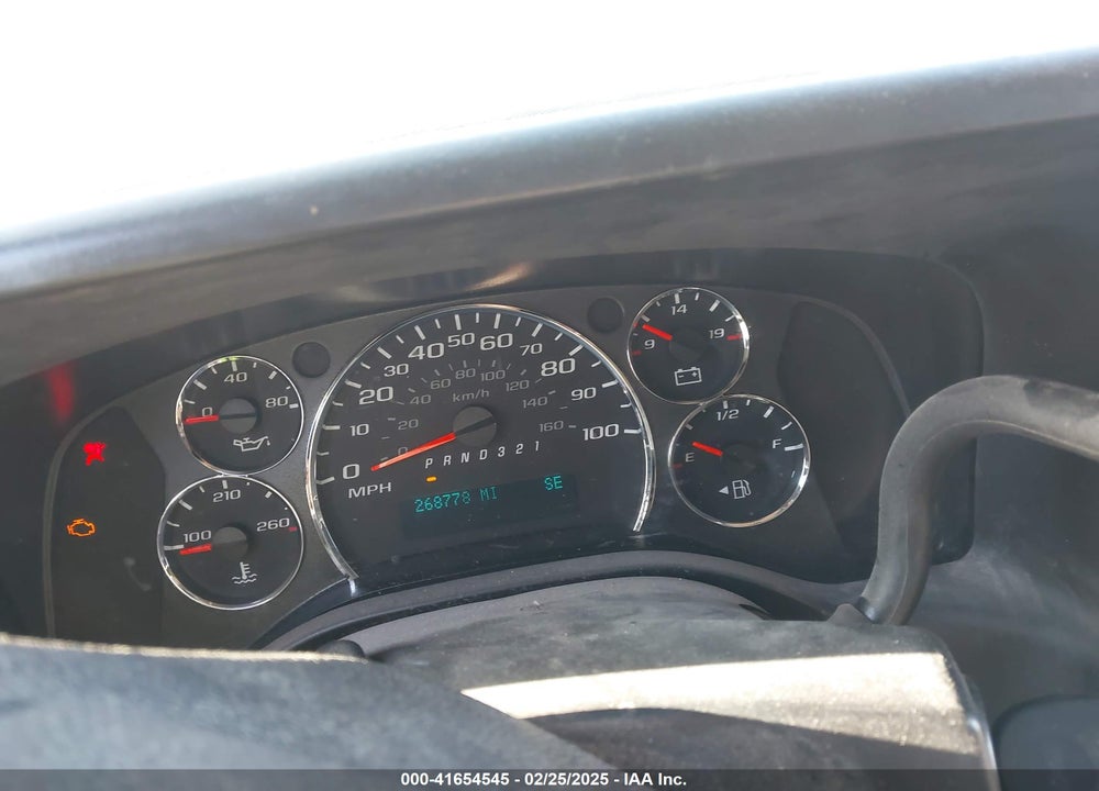2010 CHEVROLET EXPRESS 1500 WORK VAN VIN: 1GCUGADX0A1150597