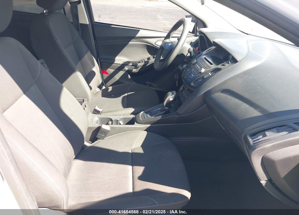 2017 FORD FOCUS VIN: 1FADP3F22HL217301