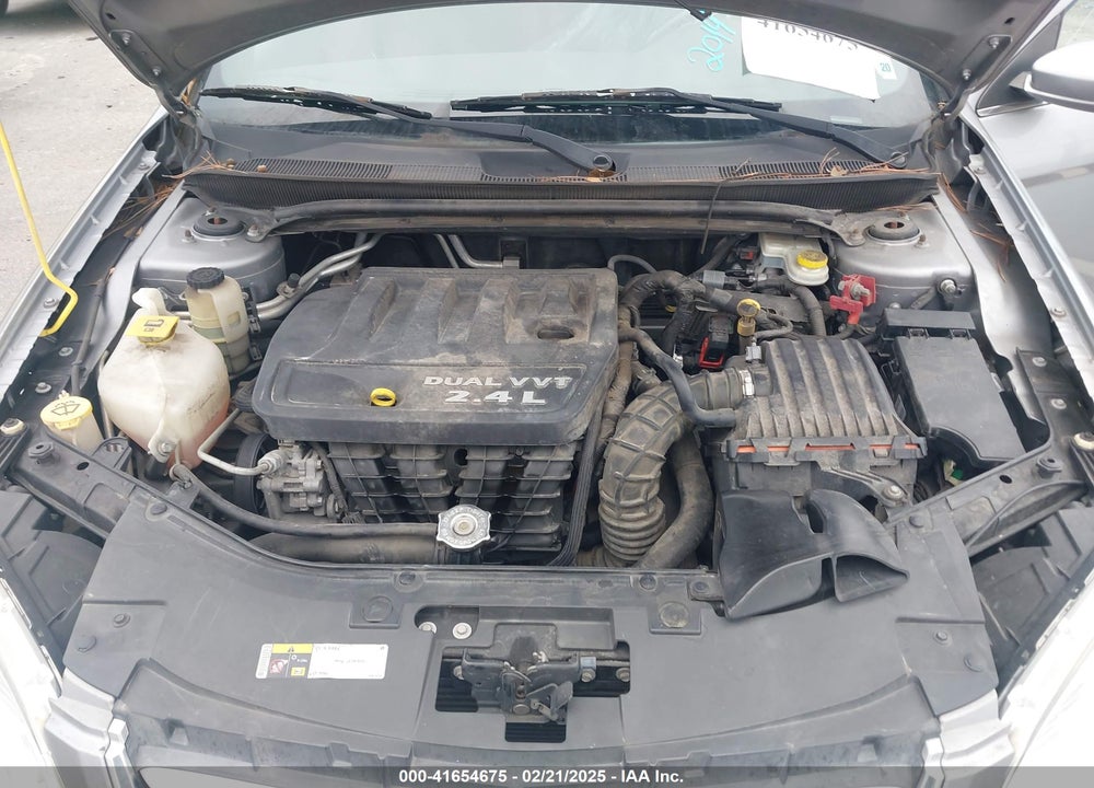 2014 CHRYSLER 200 VIN: 1C3CCBAB3EN209425