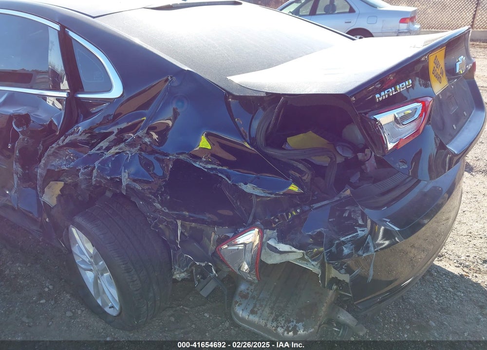 2018 CHEVROLET MALIBU VIN: 1G1ZD5ST2JF235796
