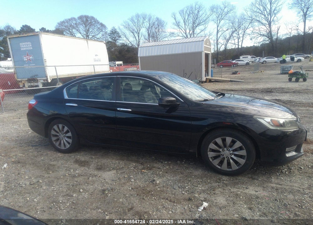 2013 HONDA ACCORD VIN: 1HGCR2F83DA240849