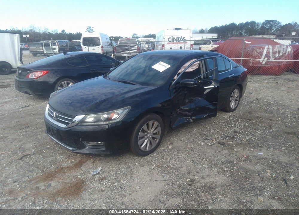 2013 HONDA ACCORD VIN: 1HGCR2F83DA240849