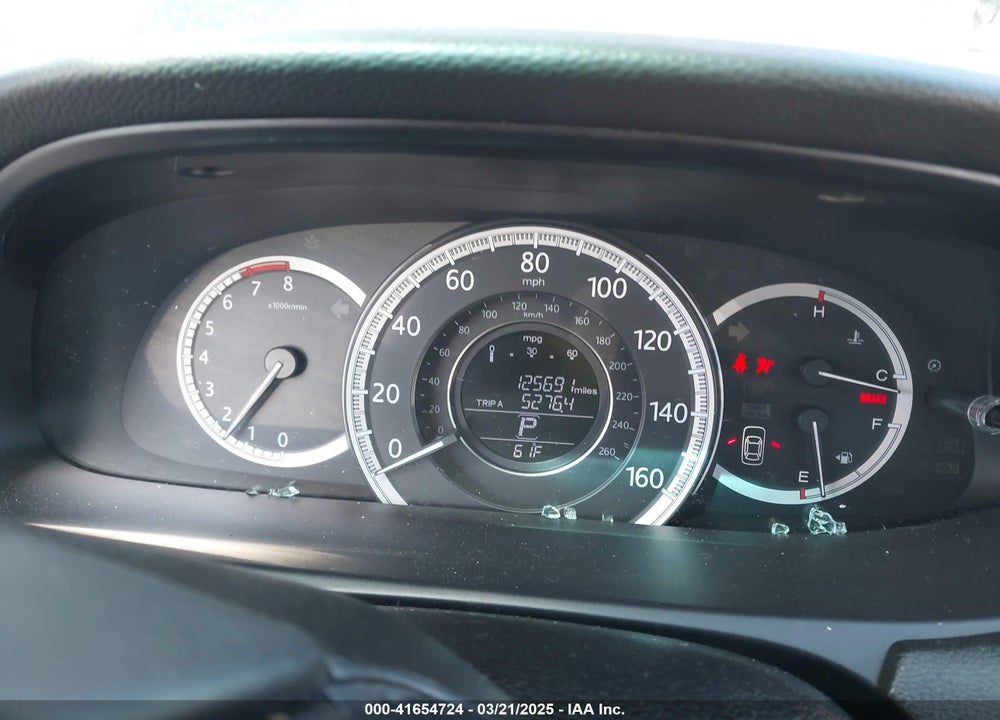 2013 HONDA ACCORD VIN: 1HGCR2F83DA240849
