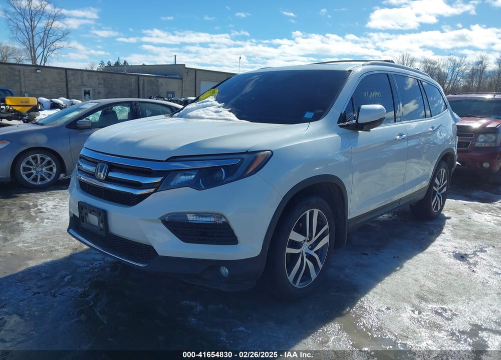2017 HONDA PILOT VIN: 5FNYF6H98HB098327