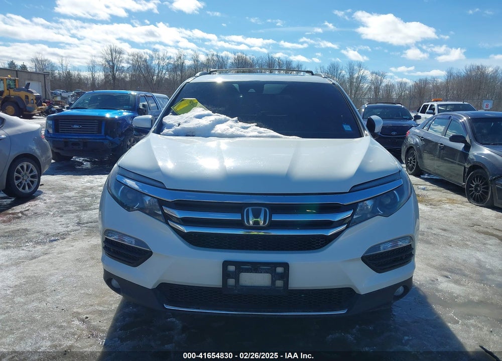 2017 HONDA PILOT VIN: 5FNYF6H98HB098327