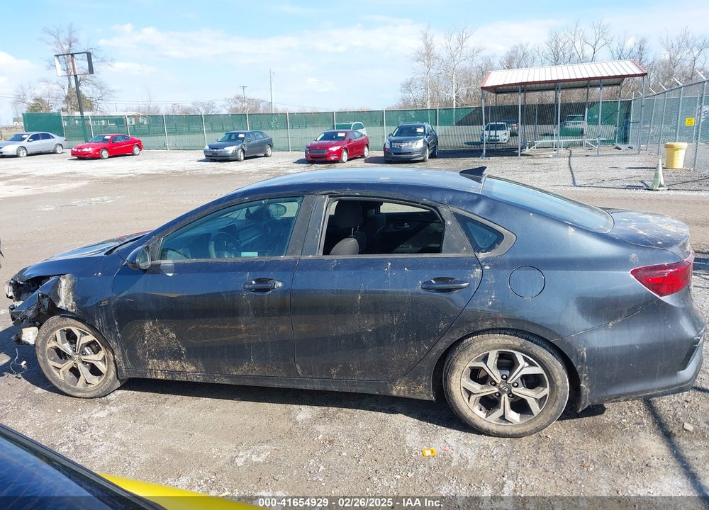 2019 KIA FORTE VIN: 3KPF24AD4KE092608