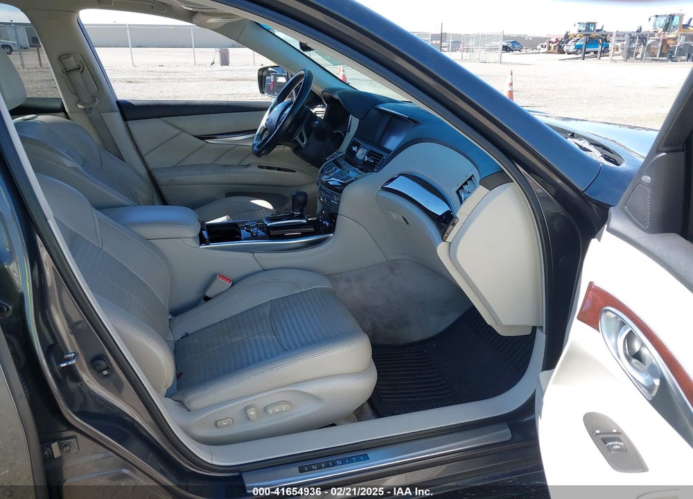 2011 INFINITI M37 VIN: JN1BY1AP8BM320247