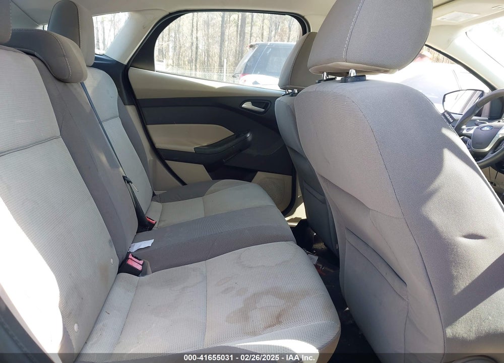 2013 FORD FOCUS SE VIN: 1FADP3K29DL294196